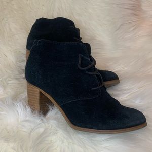 🖤TOMS Black Suede Ankle Bootie 😍
